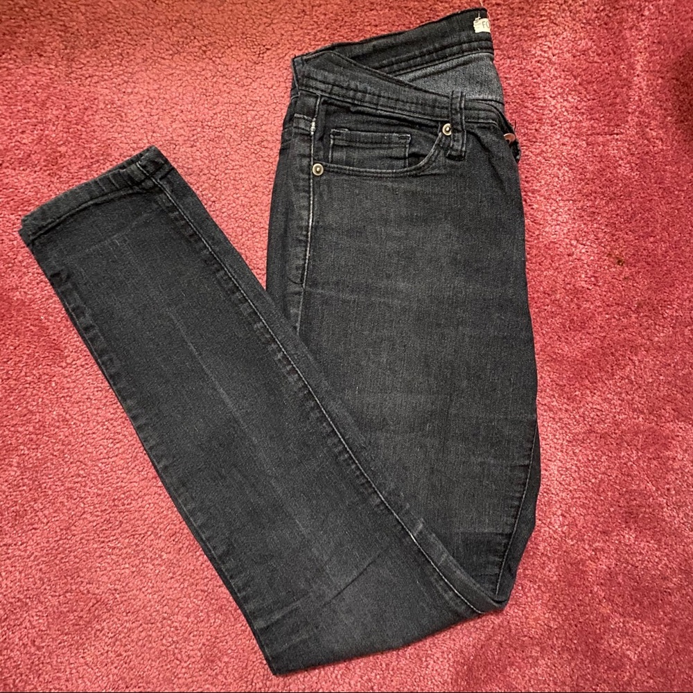 Forever 21 Black Denim Skinny Jeans Size:24